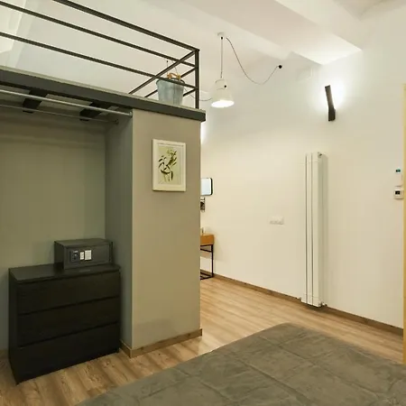 Urban District - Smart Vintage Lofts And *